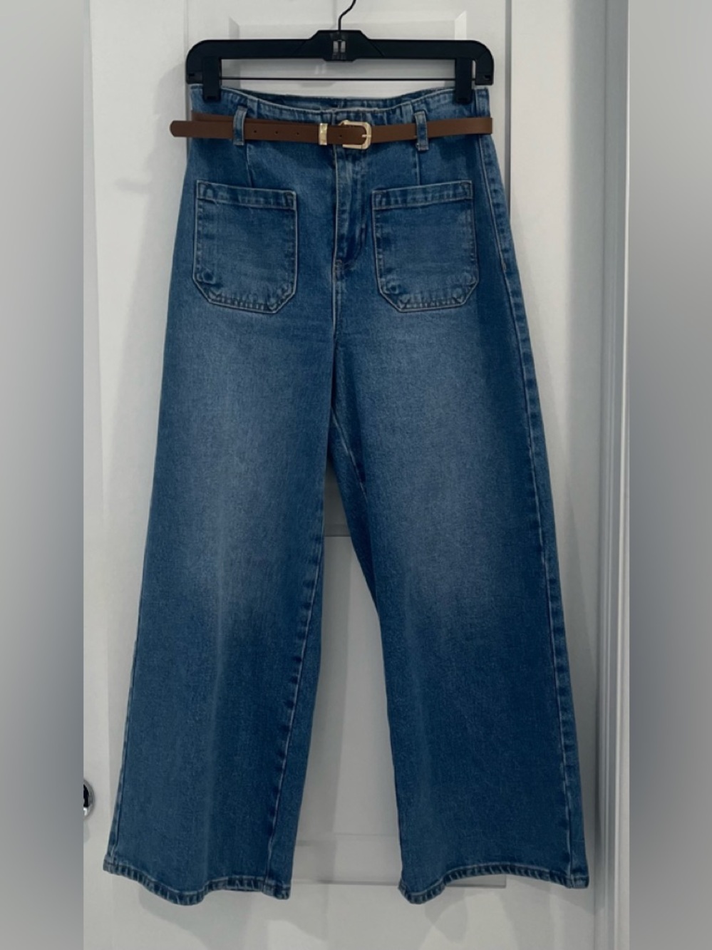 ZARA Patch Pocket Wide Leg Jeans, Size USA 4